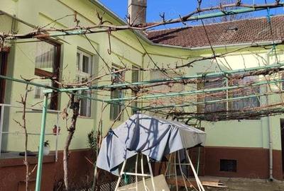 Casă cu 4 camere cu Teren 600 Mp în Intim - 5