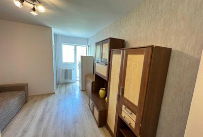 Garsonieră decomandată în Nicolina - 3