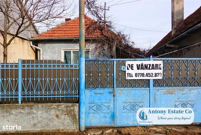 Casă cu 4 camere cu Teren 415 Mp în Central - 1