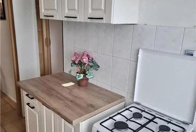 Apartament Renovat cu 2 Camere si Parcare in Astra - 12