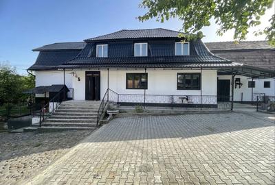 Casă cu 4 camere în Exterior Vest