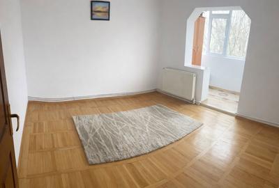 Apartament cu 2 camere decomandat în Central - 1