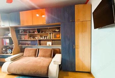 Apartament cu 3 camere decomandat în Central - 14