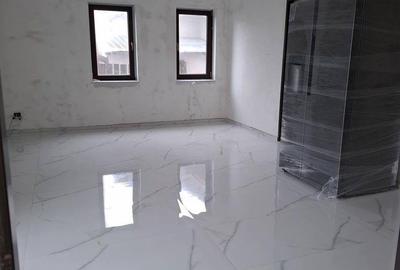 Casă cu 4 camere în Central - 6