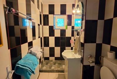 Apartament cu 4 camere decomandat, mobilat în Micro 4 - 12