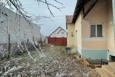 Casă cu 3 camere în Micești - 2