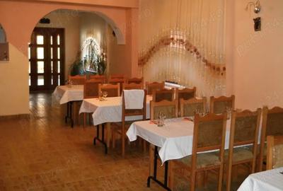 Vand casa tip pensiune cu 10 camere. - 2