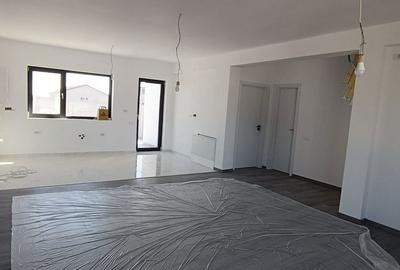 Casă cu 3 camere cu Teren 280 Mp în Berceni - 6