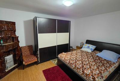 Casă cu 4 camere în Independența - 5