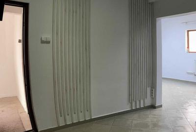 Spațiu comercial, de 45 mp, în Central - 1