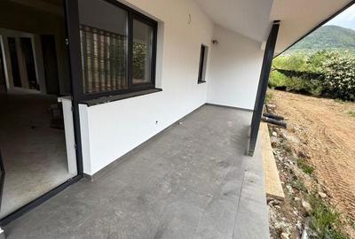 Casă cu 4 camere cu Teren 360 Mp în Valea Borcutului - 4