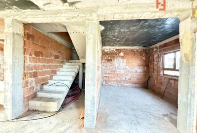 Duplex cu 5 camere cu Teren 348 Mp în Săcălaz - 4