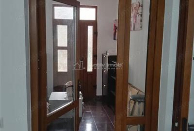 Casă cu 4 camere cu Teren 400 Mp în Central - 9