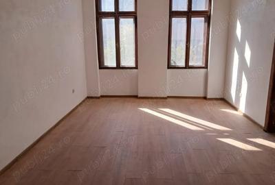 Spațiu comercial, de 60 mp, în Traian - 5