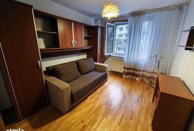 Apartament cu 3 camere semidecomandat în Rahova - 2