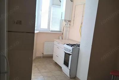Apartament cu 2 camere decomandat în P-ța Alba Iulia