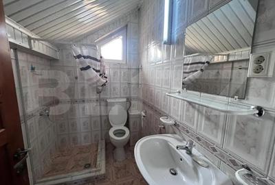 Casă cu 7 camere cu Teren 430 Mp în Gruia - 10