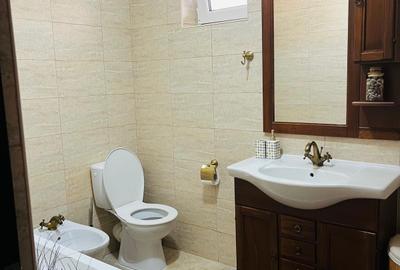 Casă cu 3 camere în Cetate - 2