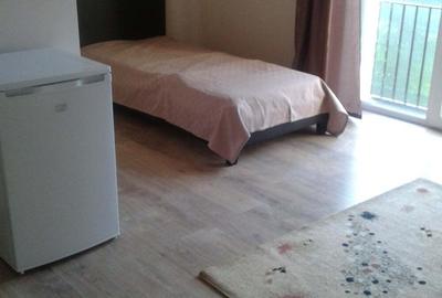 Inchiriez garsoniera - 2