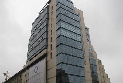 Vanzare cladire de birouri clasa A - pentru investitie - 2