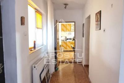 Casă cu 3 camere cu Teren 1800 Mp în Covaci - 10