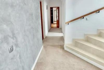 Casă cu 7 camere cu Teren 500 Mp în Regie - 2