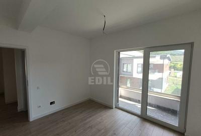 Casă cu 5 camere cu Teren 300 Mp în Florești - 3