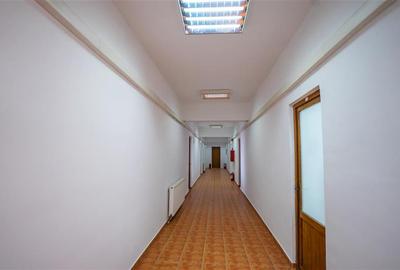 Birou, de 40 mp, în Centrul Civic - 5