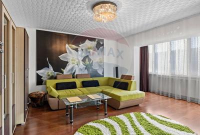 Apartament cu 3 camere de inchiriat - zona Boul Rosu - 1