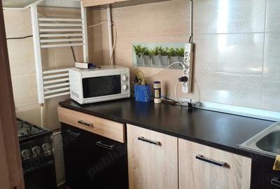 Garsoniera de inchiriat in Craiova str.Amaradia bl G8 - 2