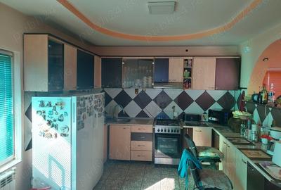 Casa la cheie in Radau?i complet mobilata - 3