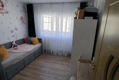 Apartament cu 3 camere decomandat în Central - 1