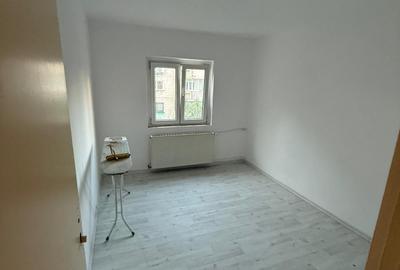 3 Cam Sun Plaza - Mihai Bravu 3 Cam Sun Plaza - Mihai Bravu - 12