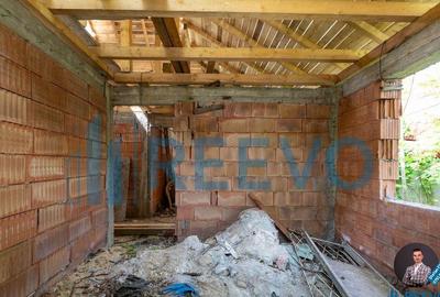 Casă cu 3 camere cu Teren 350 Mp în Central