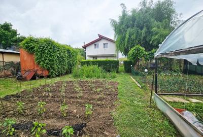 Casa 108 mp utili, teren 1750mp, semineu, foisor, livada,  comision 0 - 12