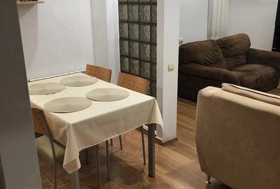 Apartament cu 4 camere decomandat în Central - 1