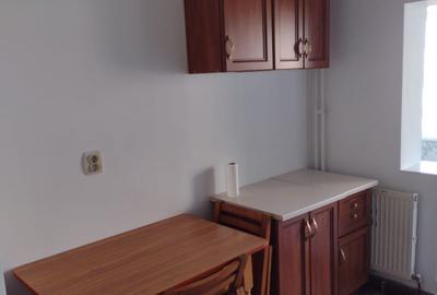 Apartament cu 2 camere decomandat în Nicolina - 2