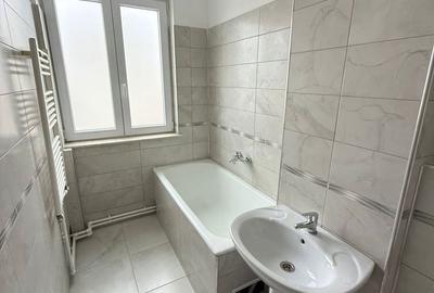Apartament cu 2 camere decomandat în Cornișa - 13