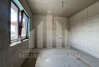 Casă individuală cu 4 camere cu Canalizare în Cetate - 6