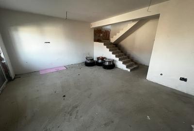 Casă individuală cu 4 camere cu Canalizare în Florești - 5