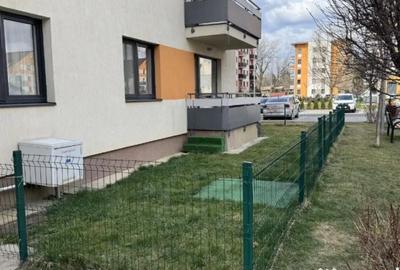 Apartament cu 3 camere decomandat în Tractorul - 3