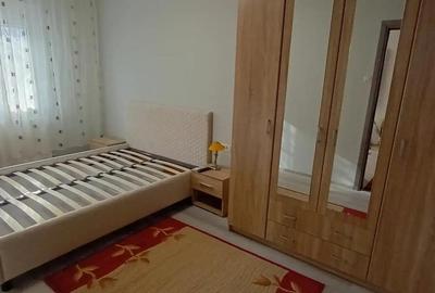 Apartament cu 3 camere semidecomandat în Dacia - 1