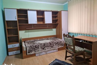 Apartament cu 4 camere în Traian - 1