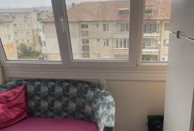 Apartament cu 4 camere decomandat în Central - 8