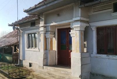 Vand casa 4 camere in loc. Simian MHo - 1