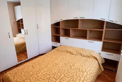 Apartament cu 3 camere decomandat în Central - 1