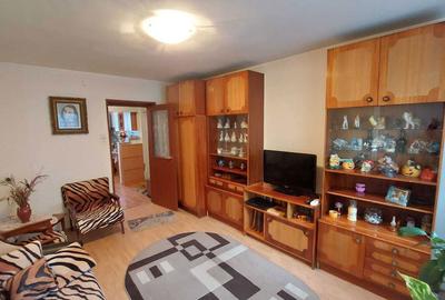 Apartament cu 3 camere decomandat în Central - 4