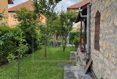 Casă individuală cu 4 camere cu Canalizare în Andrei Mureșanu - 4