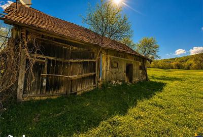 Casă cu 2 camere cu Teren 3400 Mp în Acățari - 3