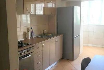 Zona 13 Septembrie-Hotel Marriott-Apartament decomandat 2 camere - 3